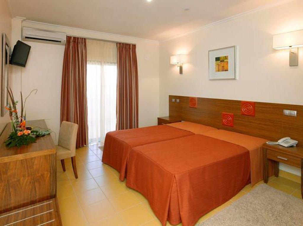 Hotel Praia Sol Quarteira Exterior photo